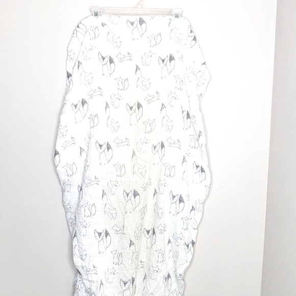 Aden + Anais Fox Sketch Woodland Crib Sheet - Picture 1 of 4